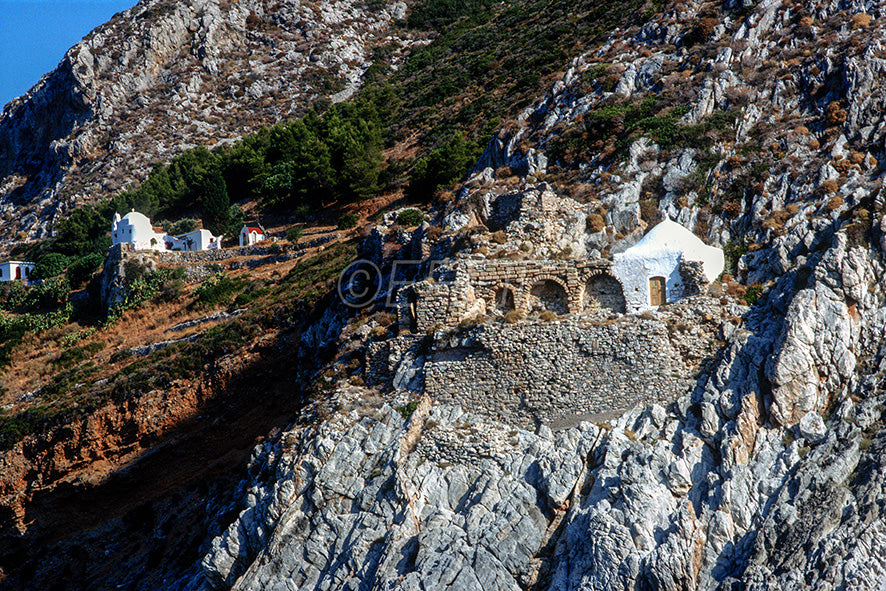 Peloponnese: a chapel in Cavo Maleas