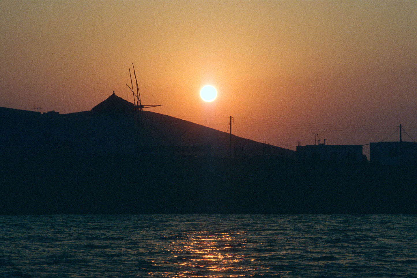 Ηλιοβασίλεμα στο Αιγαίο