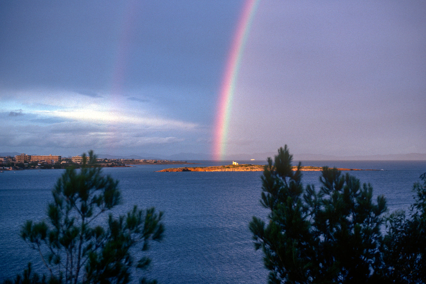Το ουράνιο τόξο στην Βραώνα
