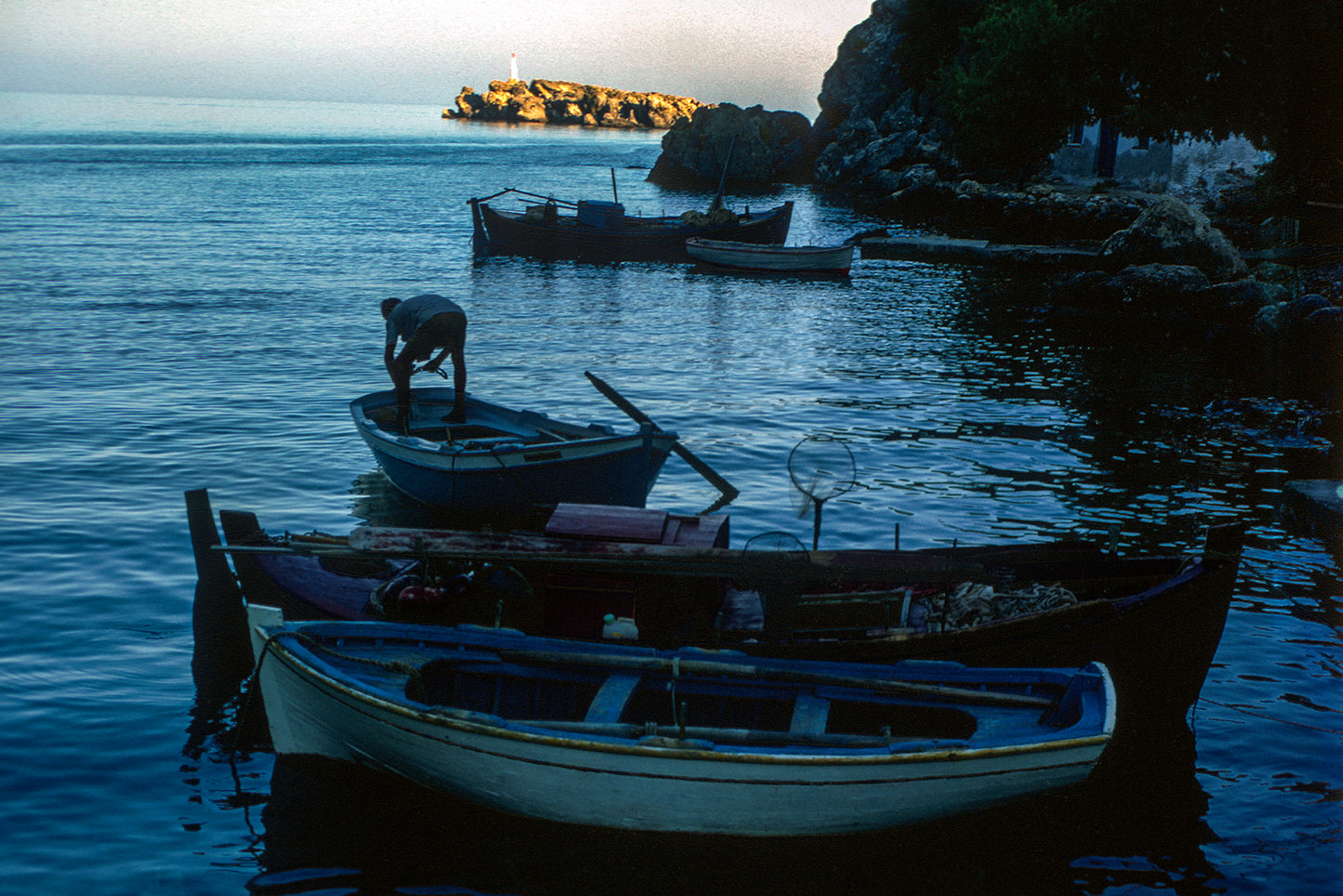 Κρήτη πρός Λουτρό ένα λιμανάκι