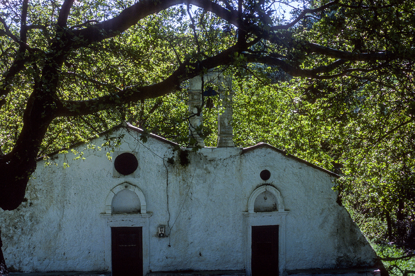 Κρήτη ένα εκκλησάκι στον Θέρισο