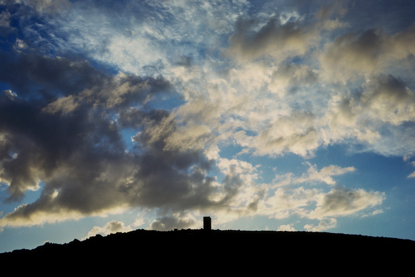 Πύργος μοναχικός φρουρός στην Μάνη