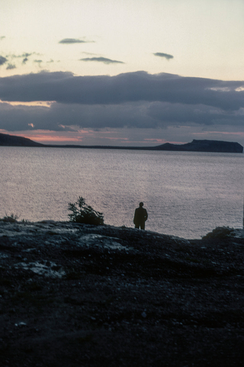 Στο ηλιοβασίλεμα στην Μάνη