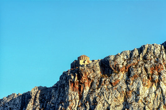 Μονεμβασία η Αγία Σοφία και ο βράχος