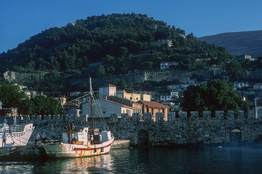 Ναύπακτος: Το λιμάνι και τα τείχη