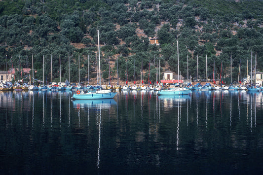 Sailing boats in Syvota