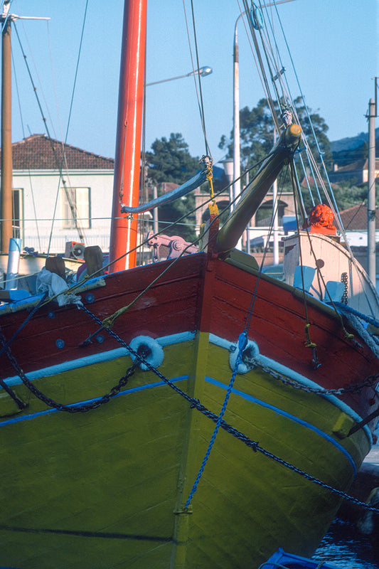 Ιθάκη η πλώρη ενός καϊκιού
