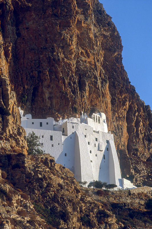 Το Μοναστήρι στην Αμοργό