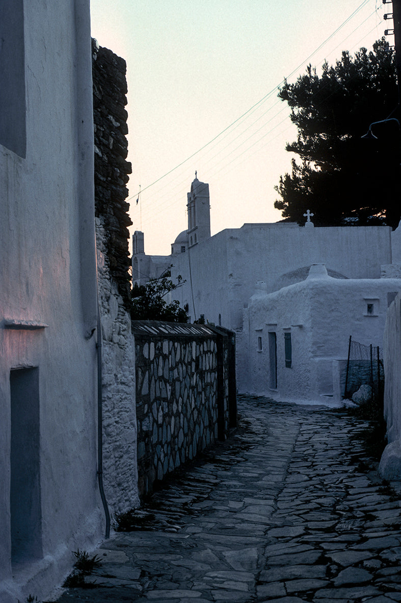 Sifnos, a small alley in Artemonas