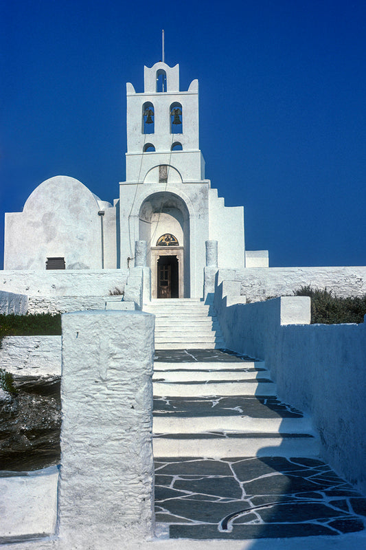 Σίφνος: Η Χρυσοπηγή