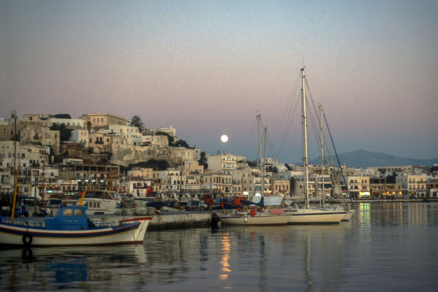 The port of Naxos under the moon