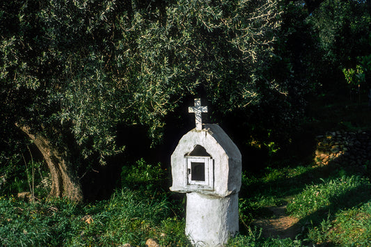 Crete a road shrine in Fournes