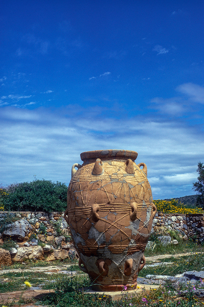 Crete a big jar in Malia