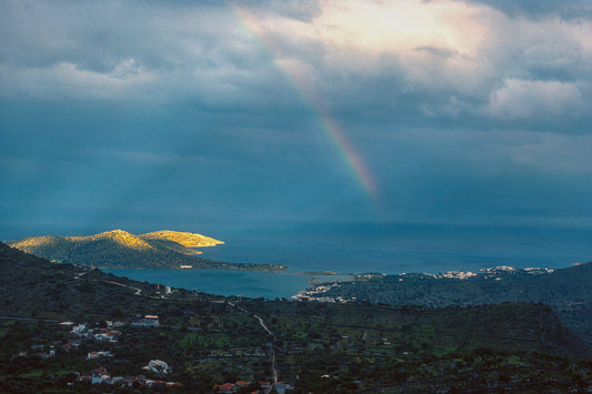 Κρήτη: Ο Άγιος Νικόλαος με ουράνιο τόξο