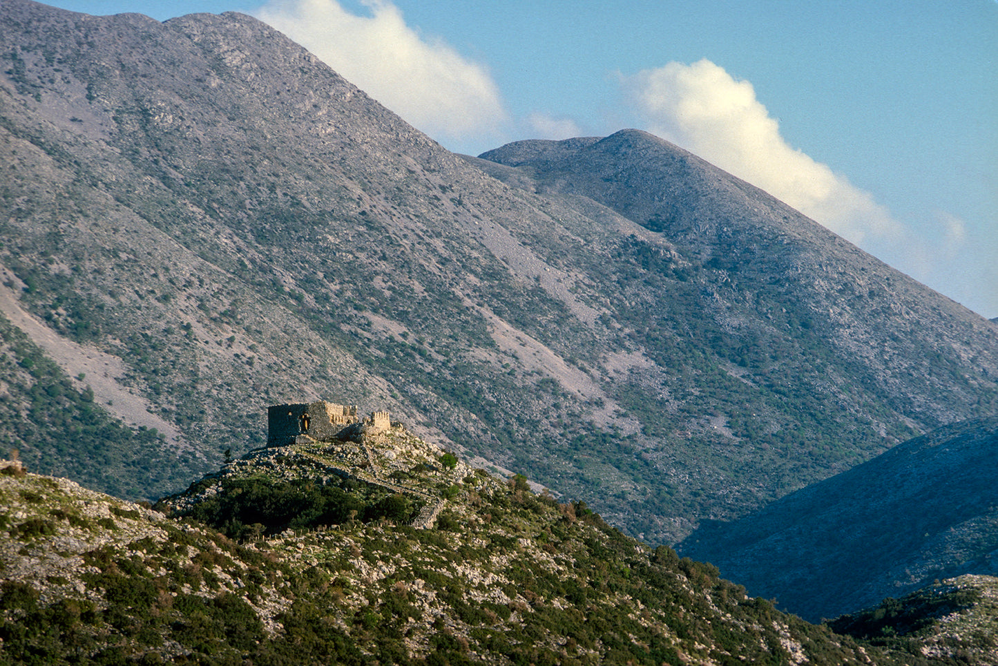 Κρήτη: Κάστρο στο οροπέδιο Ασκύφου