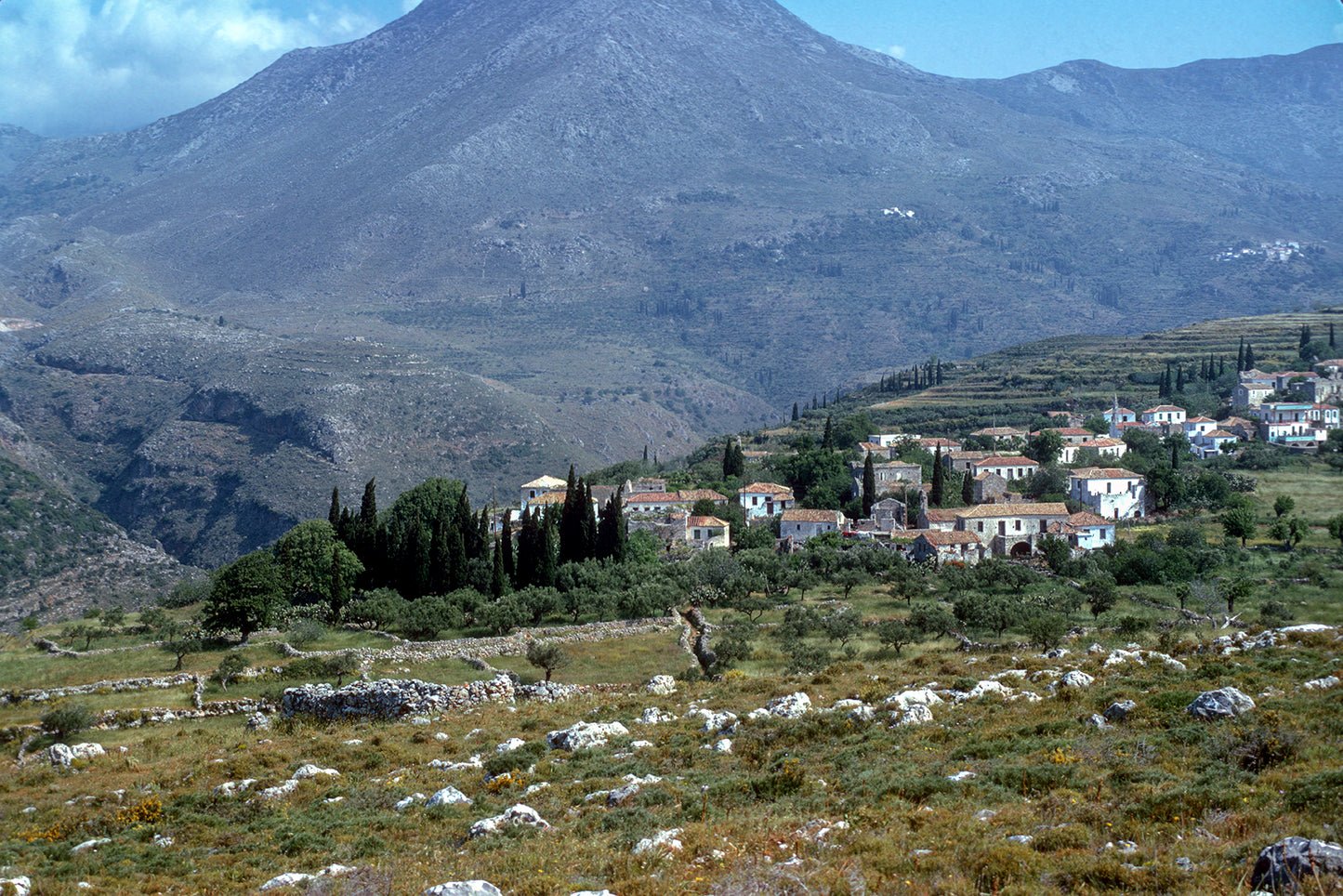 Kelefas village in Mani