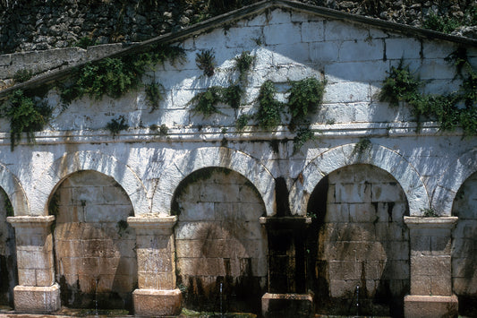 Fountains driving to Kardamyli