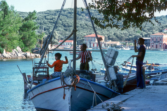 Λιμανάκι στους Παξούς