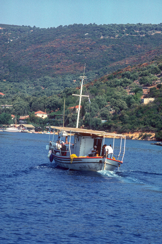 Κεφαλονιά, ψαροκάϊκο στο Φισκάρδο